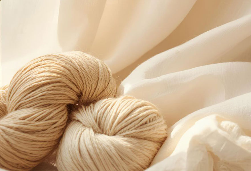 春の装い、天然繊維で肌を守る。~ ウールと麻の下着という選択 ~